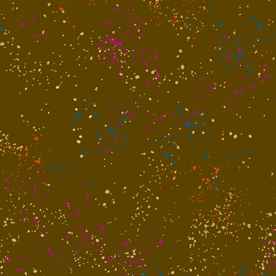 Ruby Star Society - Speckled RS5027-133M Cocoa metallinen puuvillakangas  maaliroiske-tekstuurilla, suunniteltu Rashida Coleman-Halen toimesta.