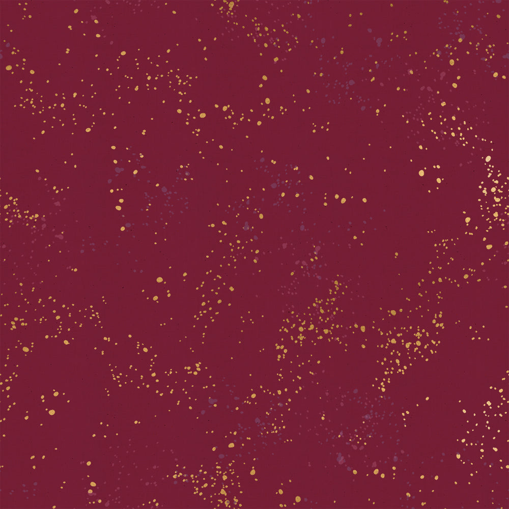 Ruby Star Societyn Speckled kokoelmasta RS5027-36M Wine Time metallinen puuvillakangas aaliroiske-tekstuurilla, suunniteltu Rashida Coleman-Halen toimesta.