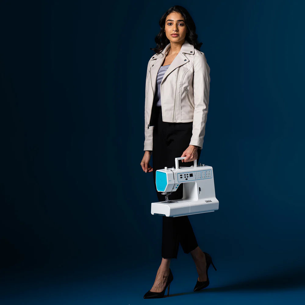 Smarter by Pfaff 260c ompelukone, elektroninen, 27 ommelta, kovakantinen suojakotelo