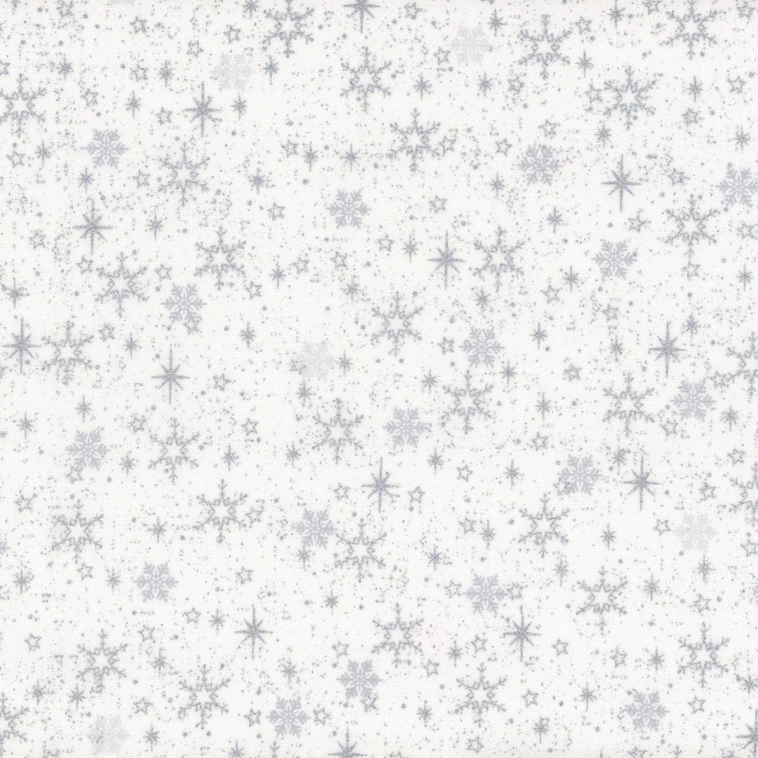 Valkoinen joulukangas, jossa hopeasia lumihiutaleita – Stof Fabrics We Love Christmas