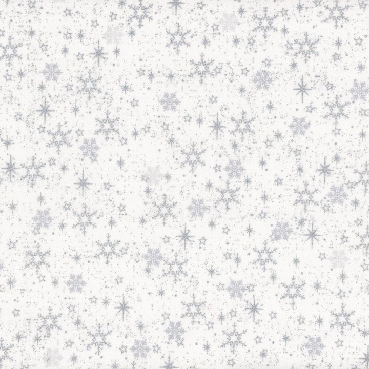 Valkoinen joulukangas, jossa hopeasia lumihiutaleita – Stof Fabrics We Love Christmas