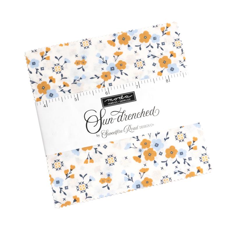 Sweetfire Road Sun Drenched Charm Pack – Moda 5” esileikatut kangasneliöt