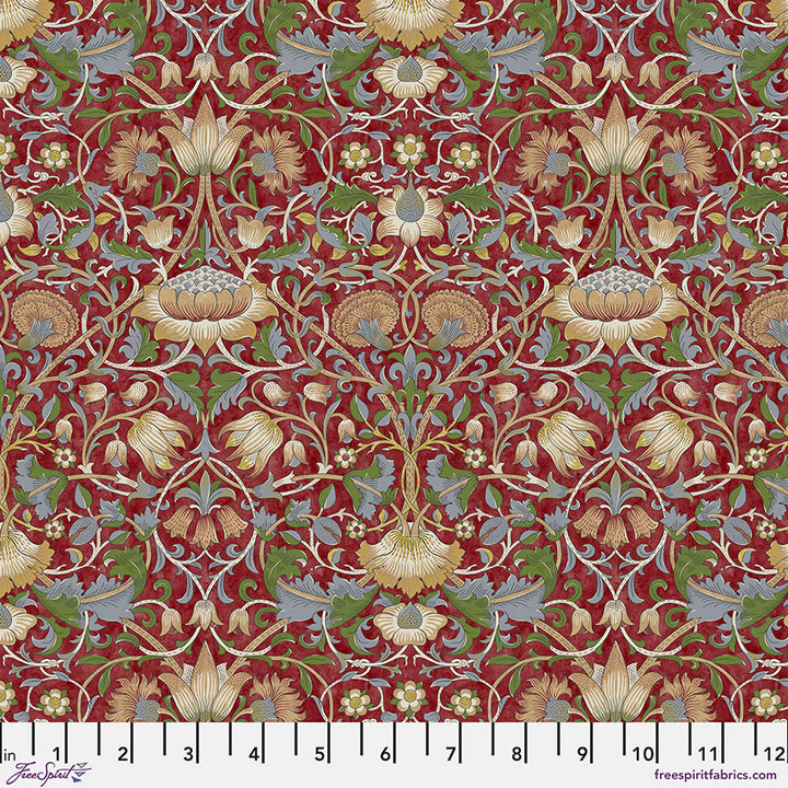 The Oxford Holiday Collection Lodden Crimson puuvillakangas, Original Morris & Co. -kokoelman punainen  kangas, tyylikäs ja ajaton puuvilla tilkkutöihin ja sisustukseen.