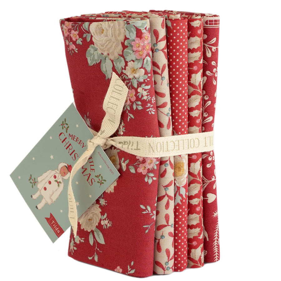 Tilda Merry Little Christmas Punainen Fat Quarter -nippu, viisi kpl puuvillakangasta