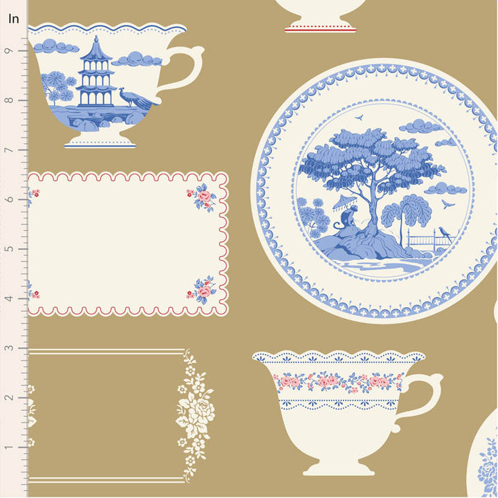 Tilda Something Blue 110172 Labels & Ornaments Ochre puuvillakangas, beige tausta ja koristeellisia kehyksiä sekä lintuaiheita.