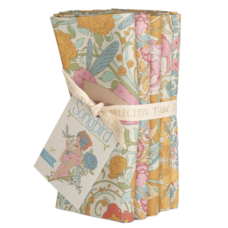 Tildan Songbird-kokoelman keltaisista kankaista koottu 5 kpl fat quarter -nippu
