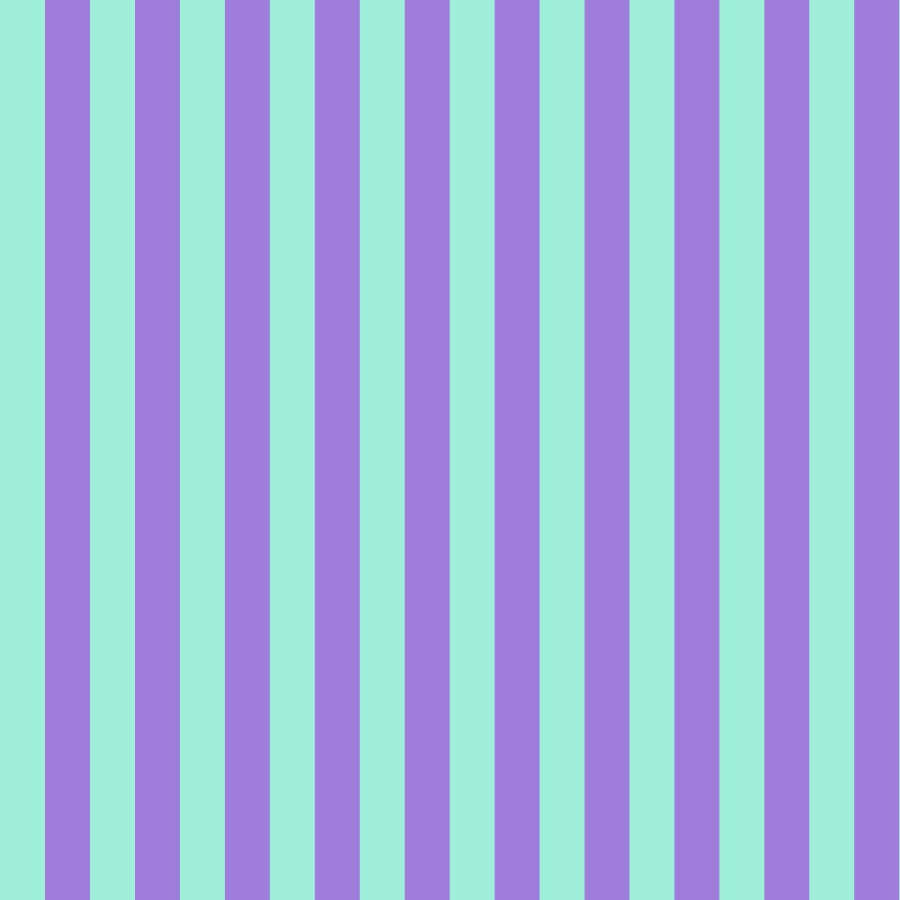 Tula Pink True Colors Tent Stripe Petunia - turkoosi/lilaraidallinen 100% puuvillakangas, jossa ½ tuuman raidat. Täydellinen kanttaukseen ja moderniin tilkkutöihin.