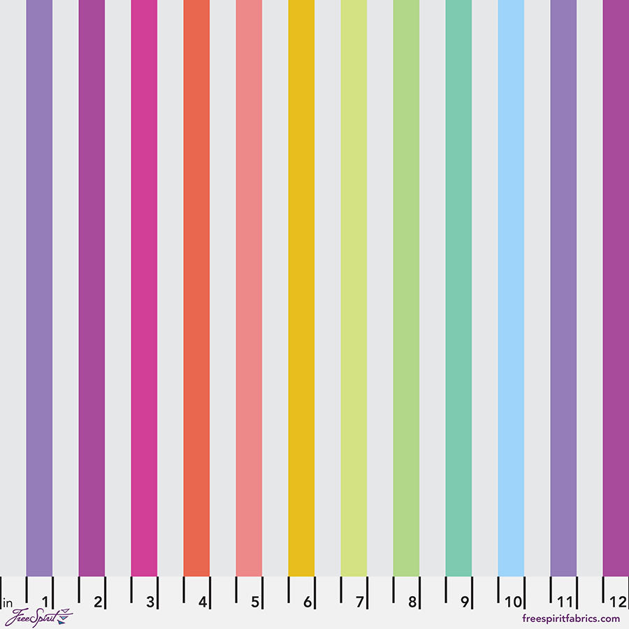 Tula Pink Disco Stripe Whisper -puuvillakangas, värikkäät raidat vaaleanharmaalla taustalla.