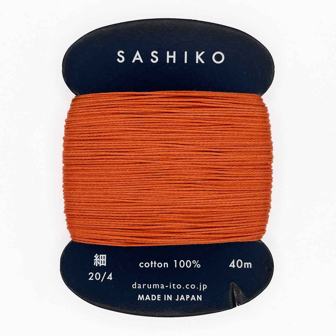 DARUMA Sashiko-kirjontalanka kortilla – Oranssi #214, 40m japanilainen puuvillalanka