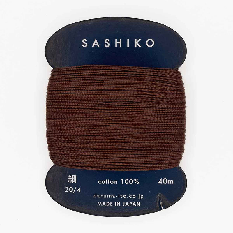 DARUMA Sashiko-kirjontalanka kortilla – Ruskea #218, 40m japanilainen puuvillalanka