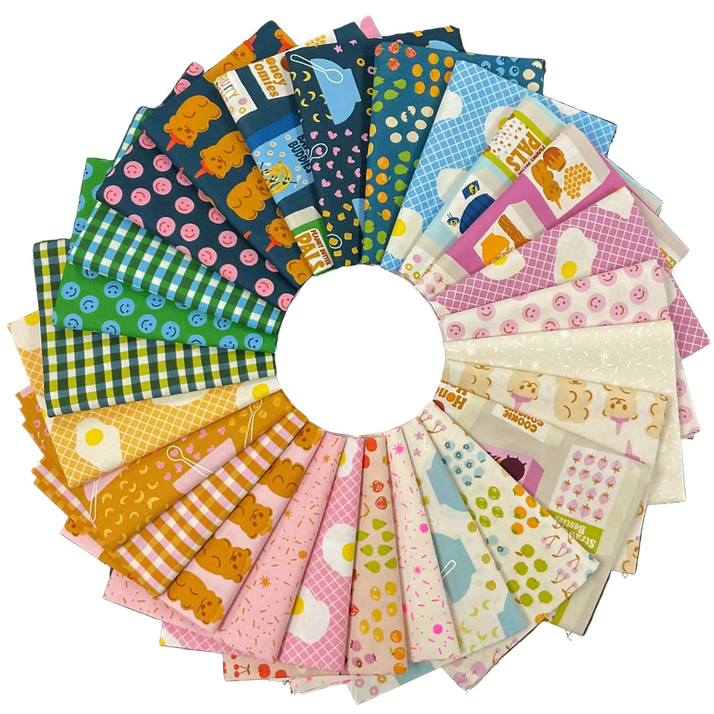 Ruby Star Society Egg and Friends 5” charm kangasnippu – moderni ja värikäs puuvillakangasnippu tilkkuilijoille ja pieniin projekteihin.