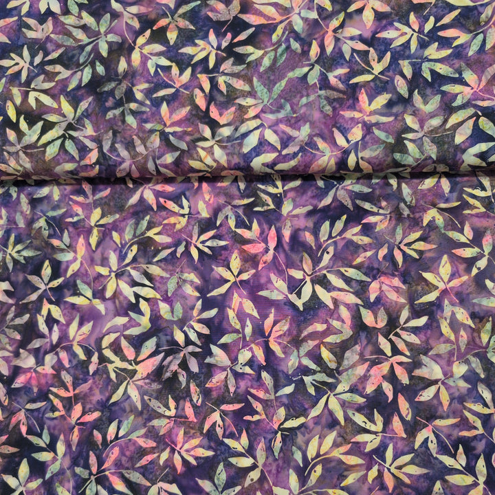 Tonga Batiks - Chateau - Leaf Vines Sonoma B3923 puuvillakangas batiikki