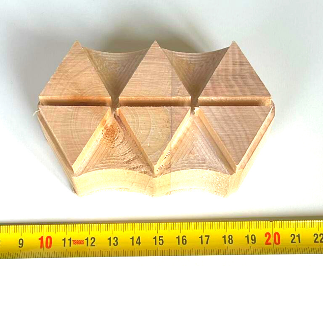 Puinen painantaleimasin - Iso pyramidit