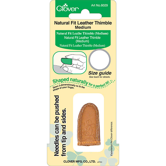 Clover Natural Fit Leather Thimble M, nahkasormustin, M-koko, ruskea ergonominen sormustin käsinompeluun