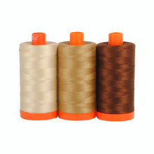 Lataa kuva Galleria-katseluun, Aurifil Color Builder 50wt Florence Brown ompelulankapaketti

