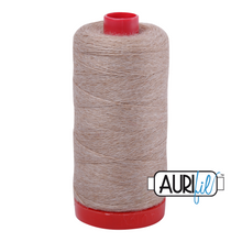 Lataa kuva Galleria-katseluun, Aurifil Wool villasekoite 12wt -2- iso puola ennakkotilaus
