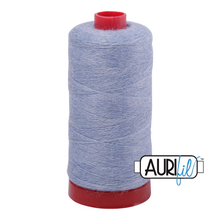 Lataa kuva Galleria-katseluun, Aurifil Wool villasekoite 12wt -2- iso puola ennakkotilaus
