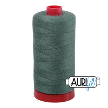 Lataa kuva Galleria-katseluun, Aurifil Wool villasekoite 12wt -2- iso puola ennakkotilaus
