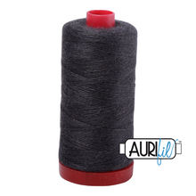 Lataa kuva Galleria-katseluun, Aurifil Wool villasekoite 12wt -2- iso puola ennakkotilaus

