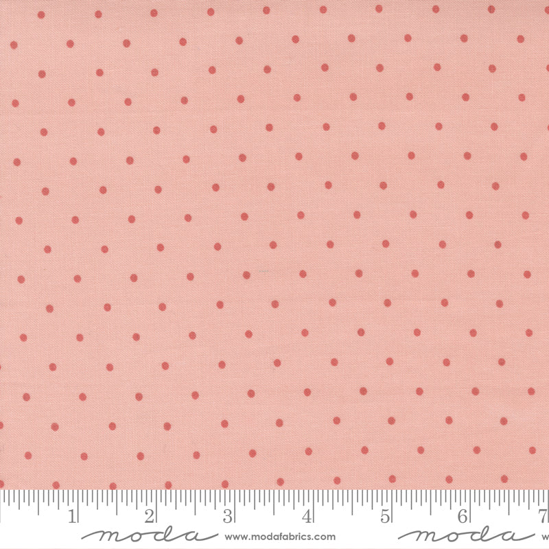 Lella Boutique Country Rose 5175-12 Pale Pink  Magic Dot puuvillakangas, vaaleanpunainen tausta ja pienillä täplillä.