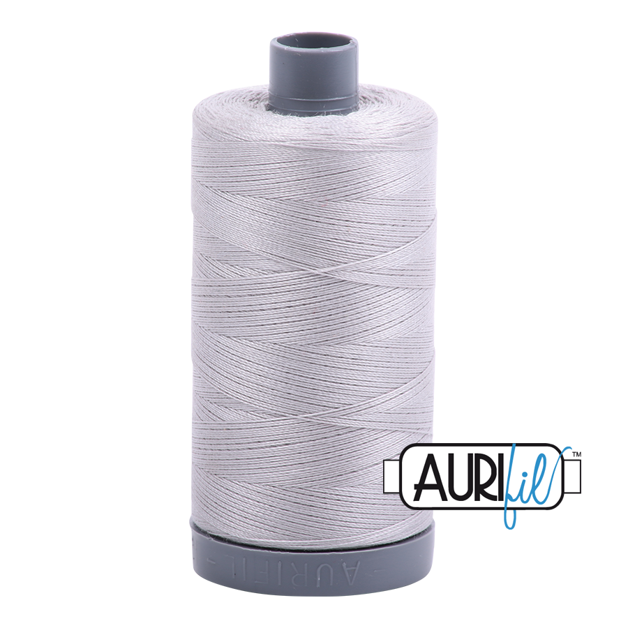 Aurifil 28wt 2615 Aluminum 100% puuvilla -ompelulanka