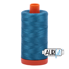 Lataa kuva Galleria-katseluun, Aurifil 50wt -2- iso puola ennakkotilaus
