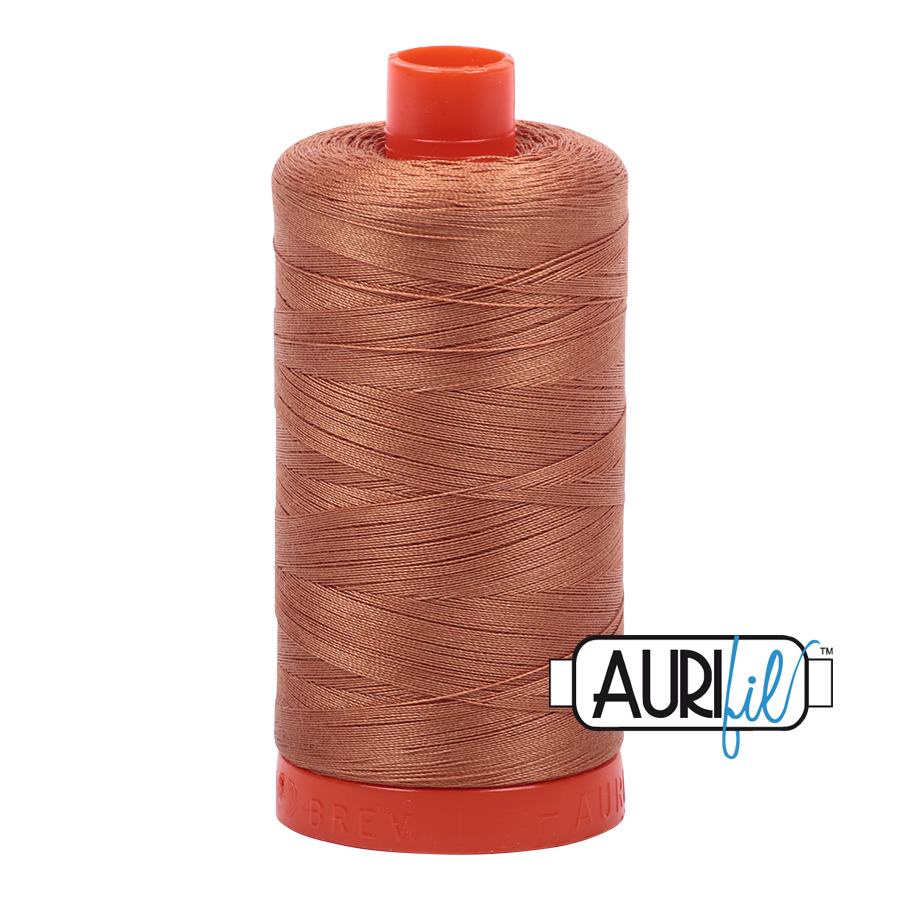 Aurifil 50wt 2330 Light Chestnut 100% puuvilla -ompelulanka