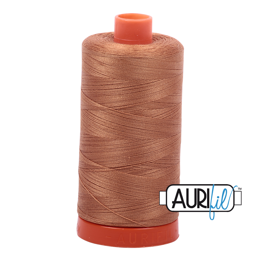 Aurifil 50wt 2335 Light Cinnamon 100% puuvilla -ompelulanka