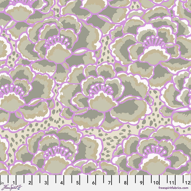 Kaffe Fassett, Spring 2023 Tonal Floral, Beige PWGP197.BEIGE puuvillakangas