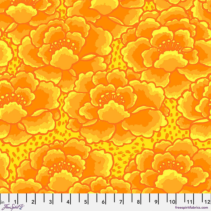 Kaffe Fassett, Spring 2023 Tonal Floral, Gold PWGP197GOLD puuvillakangas