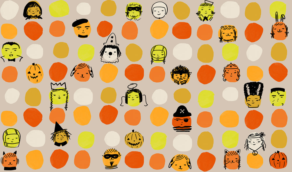 Beigepohjainen Ruby Star Society Spooky Darlings RS5071-11 Khaki puuvillakangas, jossa värikkäitä pilkkuja ja Halloween-hahmoja.