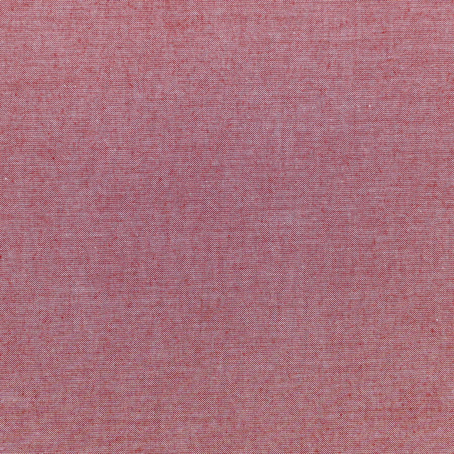 Tilda Chambray Red yksivärinen, lankavärjätty puuvillakangas, ajaton ja pehmeä tekstuuri ompelu- ja tilkkuprojekteihin. 